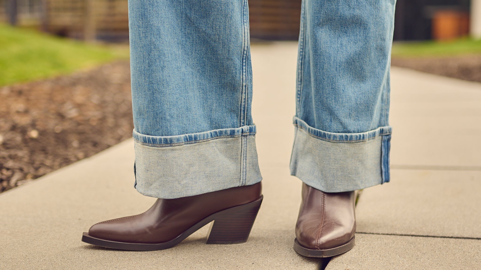 This Casual Denim Outfit Formula Never Fails